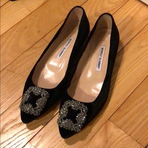 Manolo Blahnik Hangisi Black suede flats